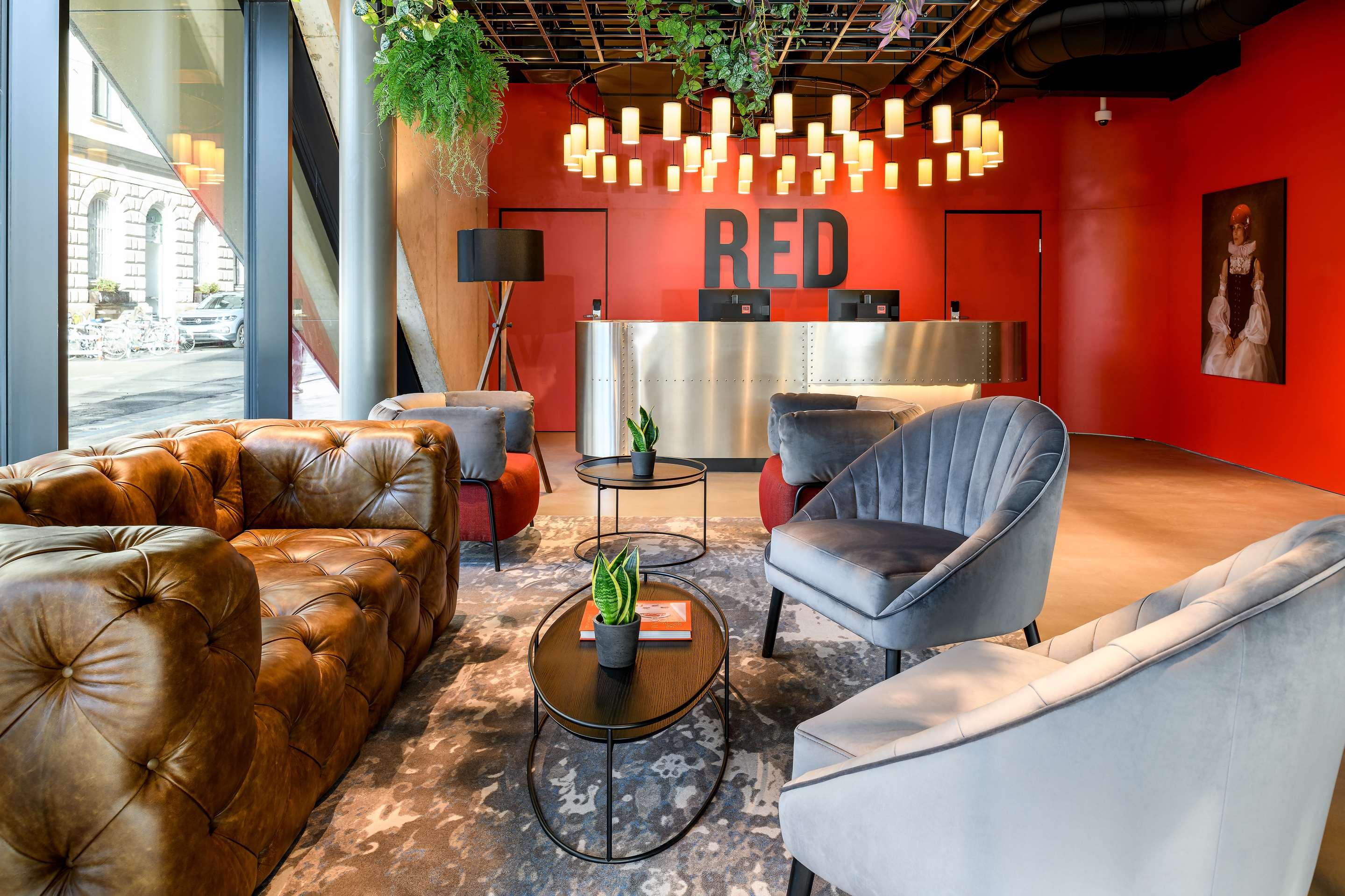 Radisson Red Hotel, 4* Vienne